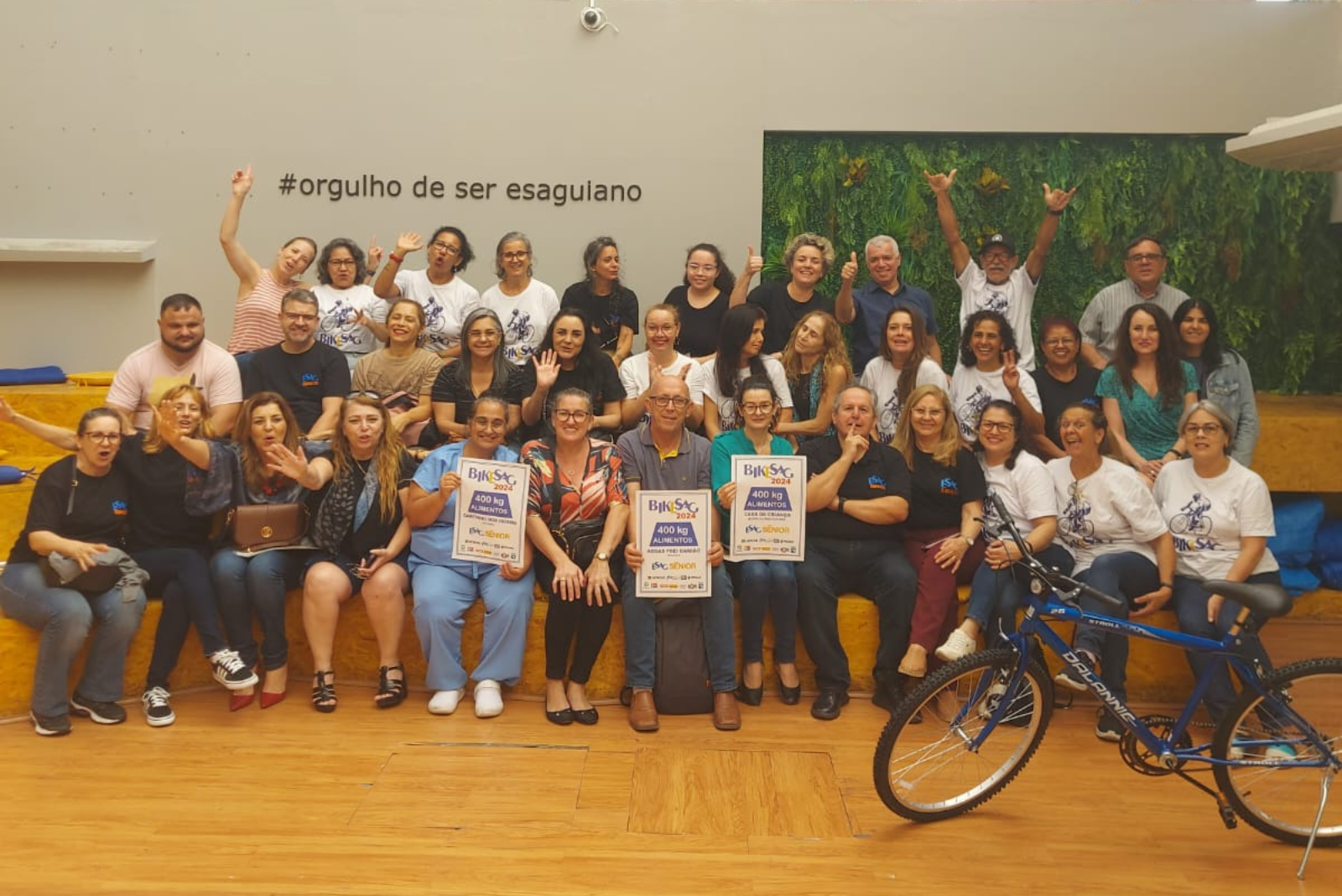 Na última sexta-feira, 8 de novembro, aconteceu a entrega das doações arrecadadas no BikEsag 2024, promovido pela ESAG Sênior, da UDESC, coordenado pela Profa. Emiliana Debetir de Oliveira, com apoio da Fundação Esag e parceiros.  O passeio ciclístico oco